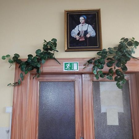 Penzion A Restauracia Pod Hradom, Turna Nad Bodvou Dış mekan fotoğraf