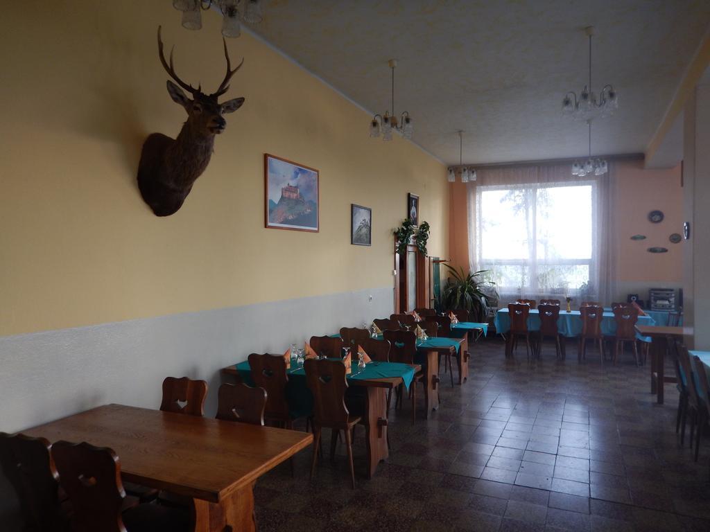 Penzion A Restauracia Pod Hradom, Turna Nad Bodvou Dış mekan fotoğraf