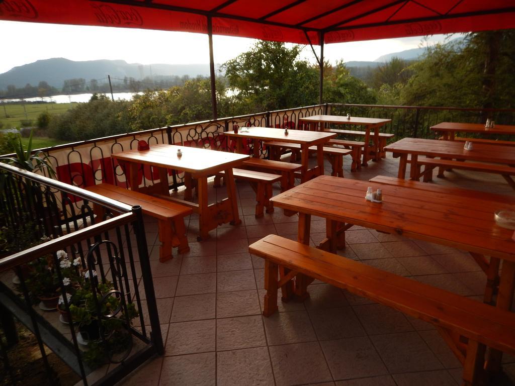 Penzion A Restauracia Pod Hradom, Turna Nad Bodvou Dış mekan fotoğraf